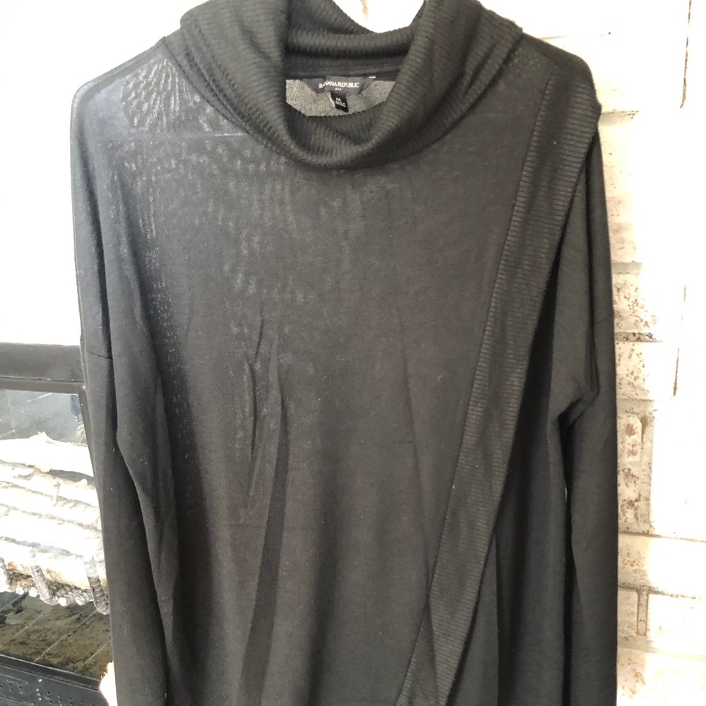 Banana Republic lightweight sweater